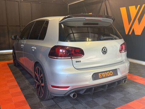 Golf 2.0 TSI 210 Ch GTI TOIT OUVRANT/ SIEGES CHAUFFANTS SUIVI COM 2009 occasion 24750 Tr&eacute;lissac