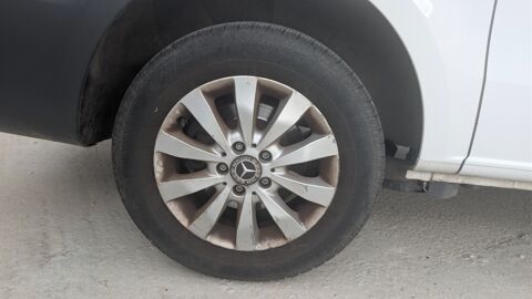 Vito FOURGON LONG 2.2 114 BLUETEC 136 ch + ATTELAGE ET BARRE DE T 2019 occasion 42160 Andr&eacute;zieux-Bouth&eacute;on