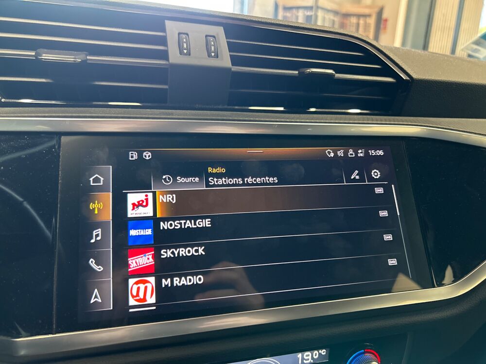 Q3 SPORTBACK 2.0 35 TDI 150 DESIGN PACK S-LINE S-TRONIC BVA 2022 occasion 83600 Fr&eacute;jus