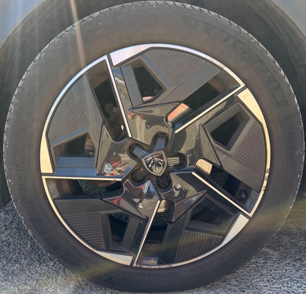 408 1.2 PURETECH 130 S&S GT EAT8 + CAMERA AV/AR/360&deg; + CARPLAY + 2024 occasion 97410 Saint-Pierre
