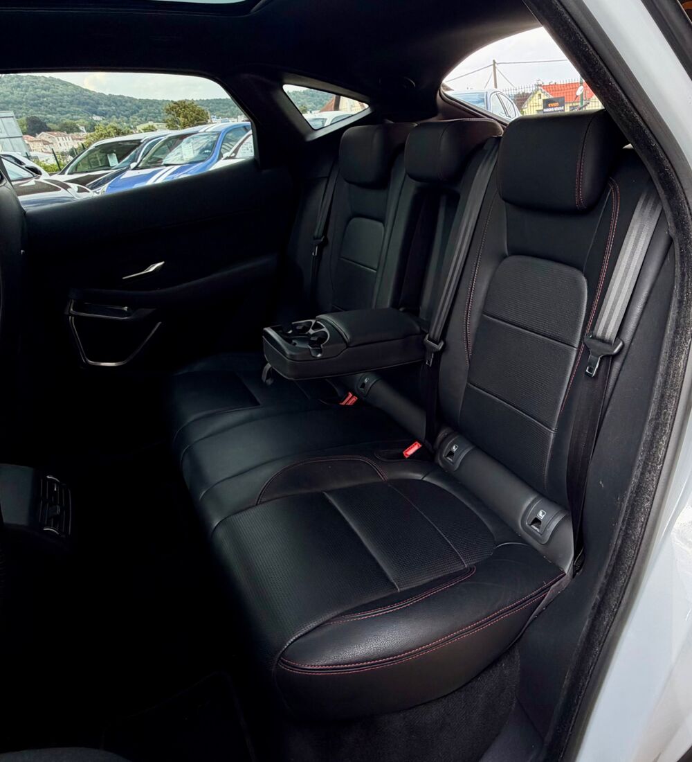 E-PACE 2.0 D180 10CV AWD R-DYNAMIC HSE + SI&Egrave;GES &Eacute;LECTIQUES/CHAUFFAN 2019 occasion 54000 Nancy
