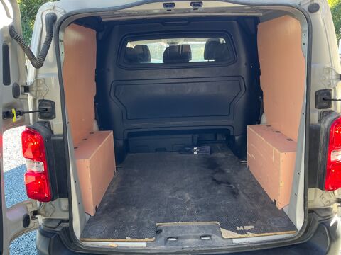 Proace 2.0 D4D 177 CH L2 DYNAMIC BVA CABINE APPROFONDIE / ATTELAGE 2019 occasion 17000 La Rochelle