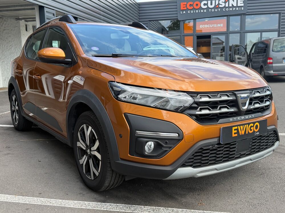 Sandero STEPWAY 1.0 TCE 90ch CONFORT / CARPLAY / CAMERA DE RECUL / A 2023 occasion 17100 Saintes