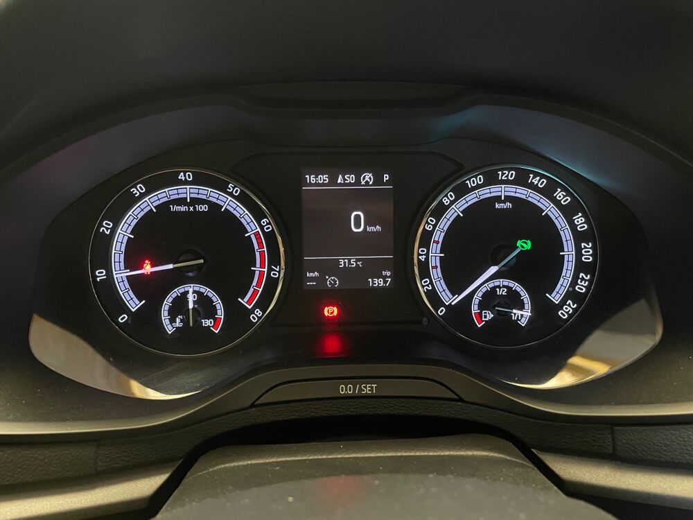 Karoq 1.5 TSI 150 ACT AMBITION DSG BVA - ENTRETIEN SKODA 2019 occasion 69400 Arnas