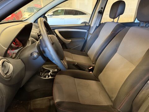 Duster 1.5 DCI 90 CH 4X4 - ATTELAGE- DISTRIBUTION OK 2013 occasion 69400 Arnas