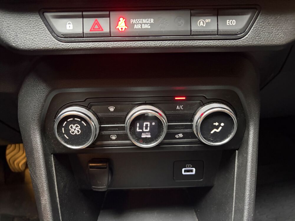 Sandero 1.0 TCE 90Ch CONFORT BVM6 / CARPLAY - CAM&Eacute;RA DE RECUL - CLIM 2022 occasion 33320 Eysines