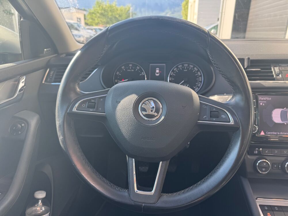 Octavia 1.8 L TSI 180ch GREENTEC ELEGANCE TOIT PANORAMIQUE OUVRANT S 2014 occasion 38420 Le Versoud