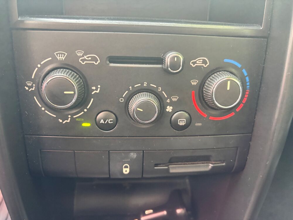 207 1.4 VTI 95 ACTIVE - 5 PORTES - CLIMATISATION - VITRES AVANT 2011 occasion 76150 Saint-Jean-du-Cardonnay