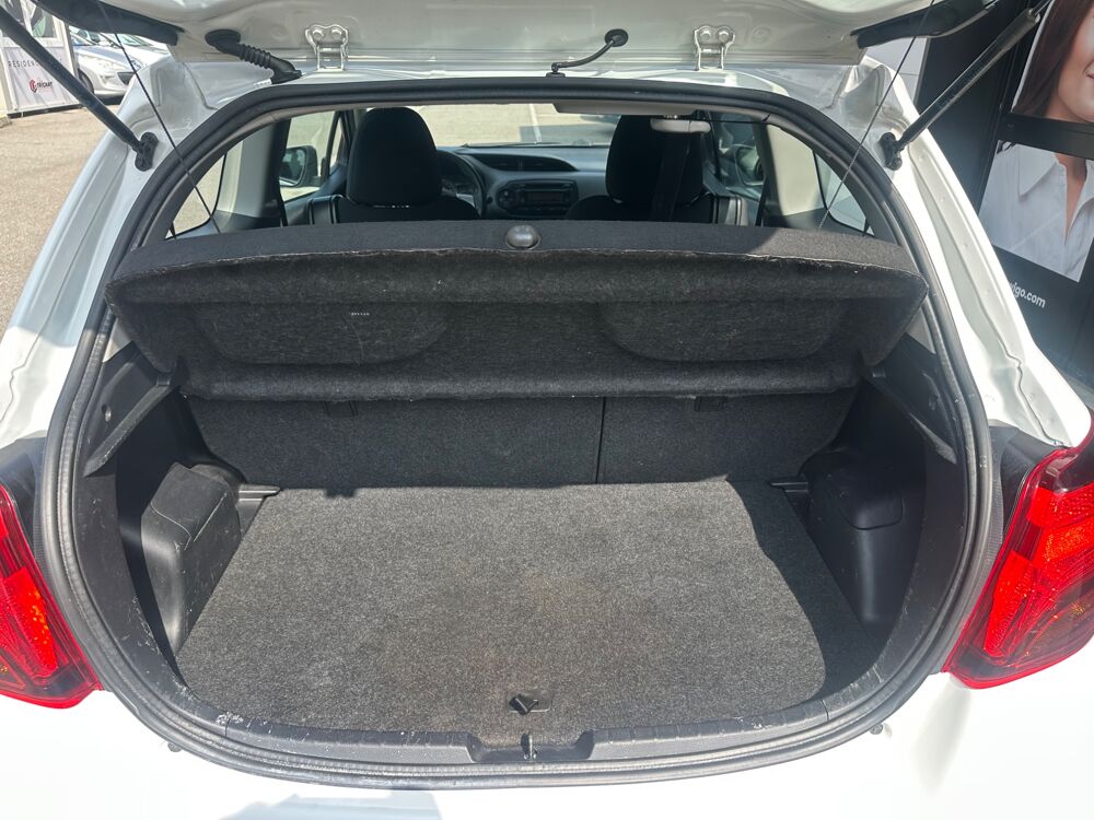 Yaris 1.L VVTI 70ch ACTIVE 2014 occasion 38420 Le Versoud