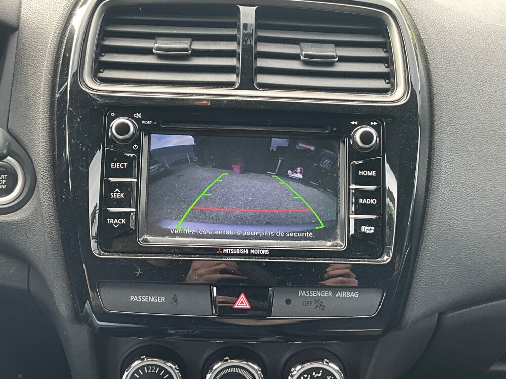 Asx 1.6 DID 115CH BLACK COLLECTION / CARPLAY / NAVIGATION / ATTE 2018 occasion 17000 La Rochelle