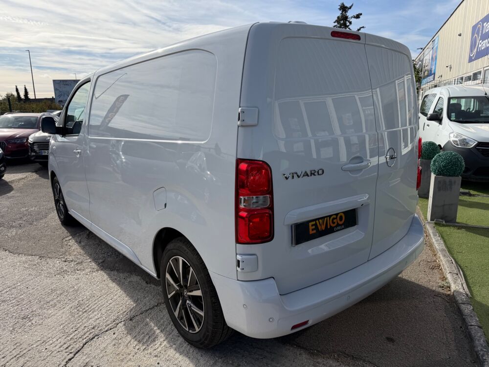 Vivaro FOURGON 1.5 D 120CH TAILLE M TVA RECUPERABLE - CARPLAY - CAM 2024 occasion 27000 &Eacute;vreux