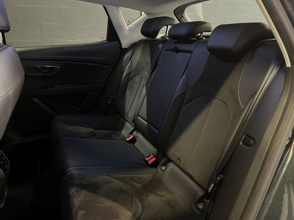Leon 1.6 TDI 115ch BVM URBAN CAMERA DE RECUL/ CARPLAY/ ENTRETIEN 2020 occasion 78125 Gazeran
