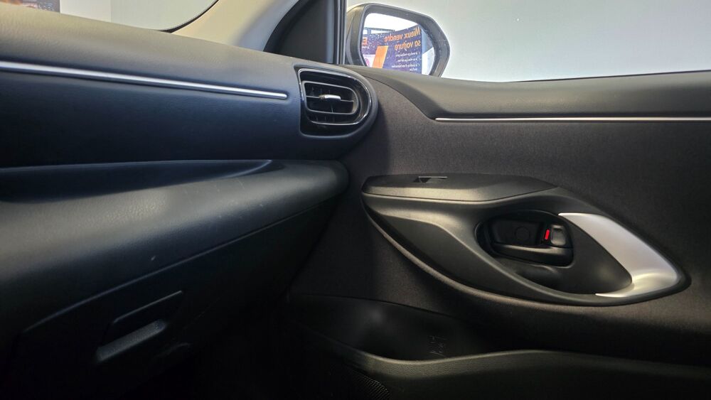 Yaris 1.5 VVTI 114H 90 HYBRID FULL-HYBRID 0.8KWH CVT BVA + CAMERA 2022 occasion 21850 Saint-Apollinaire