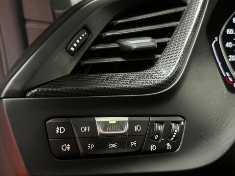 Serie 2 GRAN COUPE 216D 116CV BVA // CUIRS CHAUFFANTS ELECTRIQUES / 2020 occasion 29000 Quimper