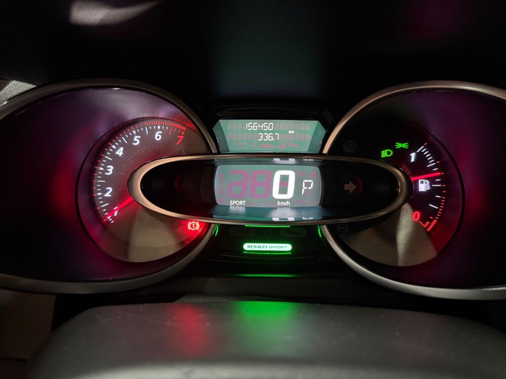 Clio 4RS 1.6 TCE 200CV EDC BVA-PREMIERE MAIN-ORIGINE FRANCE 2015 occasion 60740 Saint-Maximin