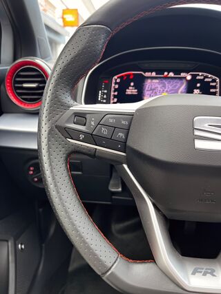 Ibiza 1.0 TSI 110 FR XCLUSIVE DSG BVA / TOIT OUVRANT / SIEGES CHAU 2023 occasion 74600 Seynod