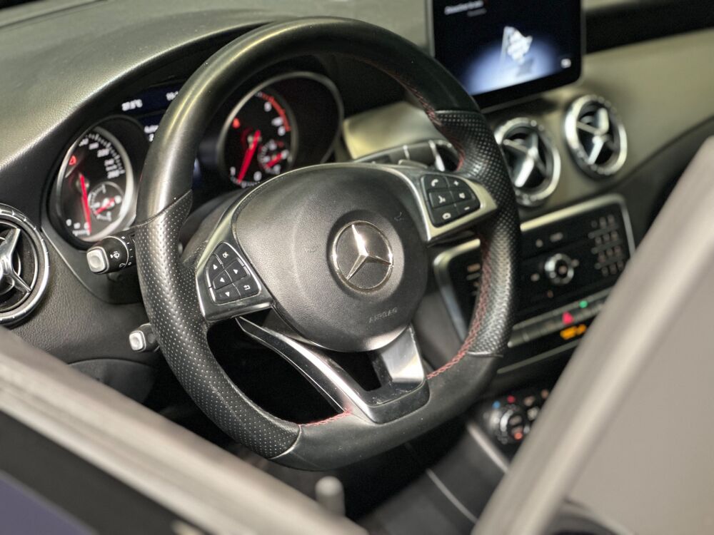 Classe CLA SHOOTING BRAKE 200d 136ch AMG LINE 2018 occasion 37100 Tours