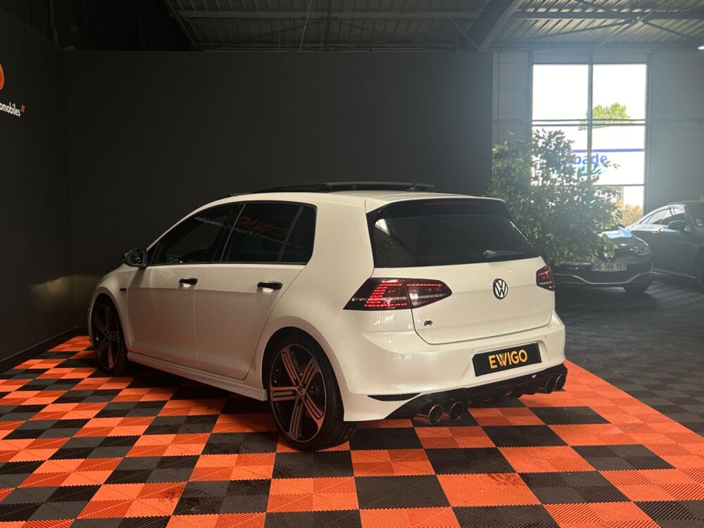 Golf 2.0 TSI 300 CH R 4MOTION DSG6 / TOIT OUVRANT / RADARS AV/ARR 2015 occasion 29000 Quimper