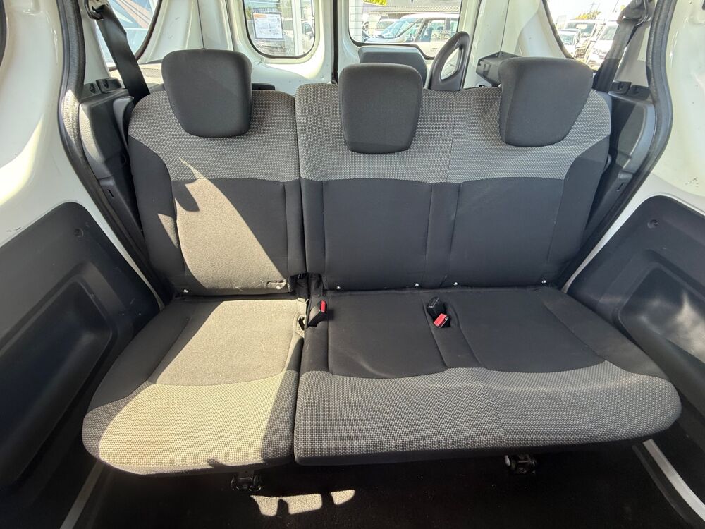 Dokker COMBI 1.5 DCI 90CH AMBIANCE - 1&Egrave;RE MAIN - CLIMATISATION - RE 2017 occasion 27000 &Eacute;vreux