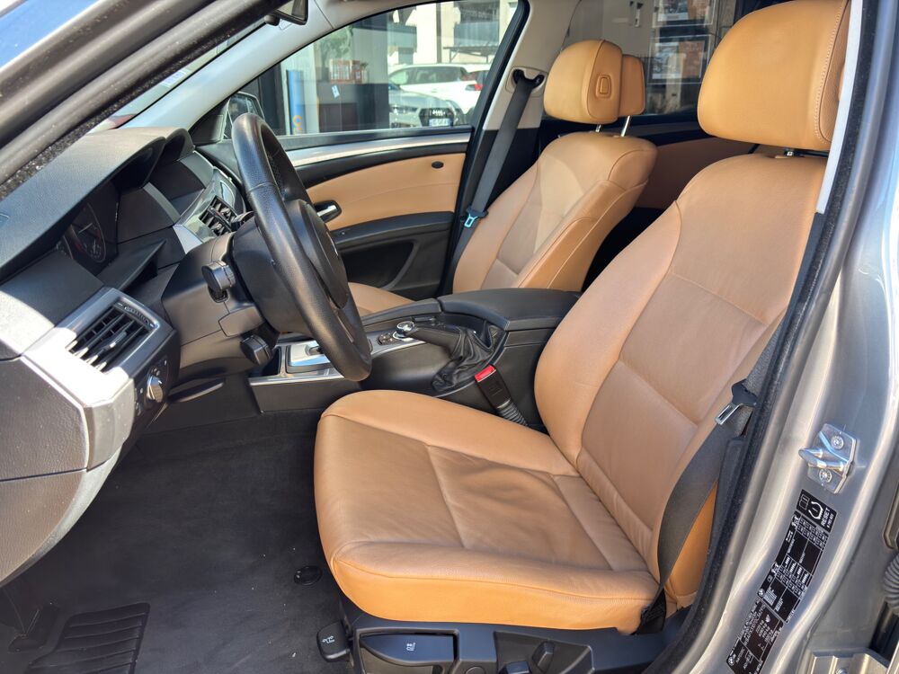 S&eacute;rie 5 TOURING 2.0 520 D 177CV LUXE BVA 2010 occasion 69150 D&eacute;cines-Charpieu