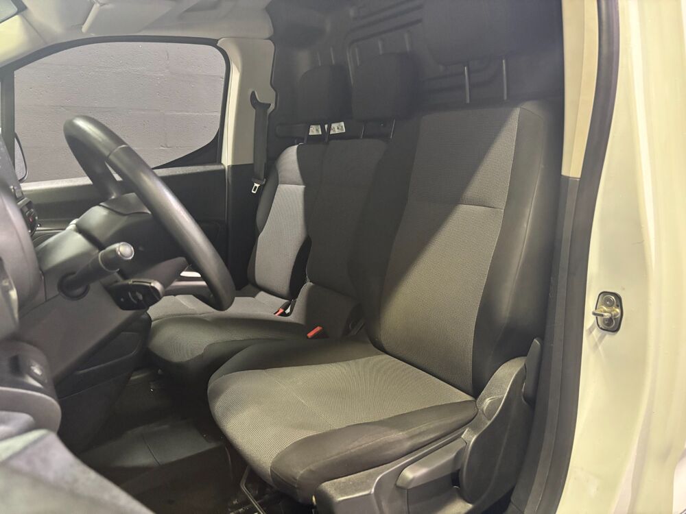 Berlingo GENERATION-III FOURGON 1.5 BLUEHDI 130 650KG M L1 DRIVER CAR 2019 occasion 78125 Gazeran