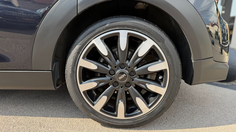 Cooper III (2) (F55) HATCH 1.5 136CH COOPER EDITION PREMIUM Bva7 - 2023 occasion 13700 Marignane