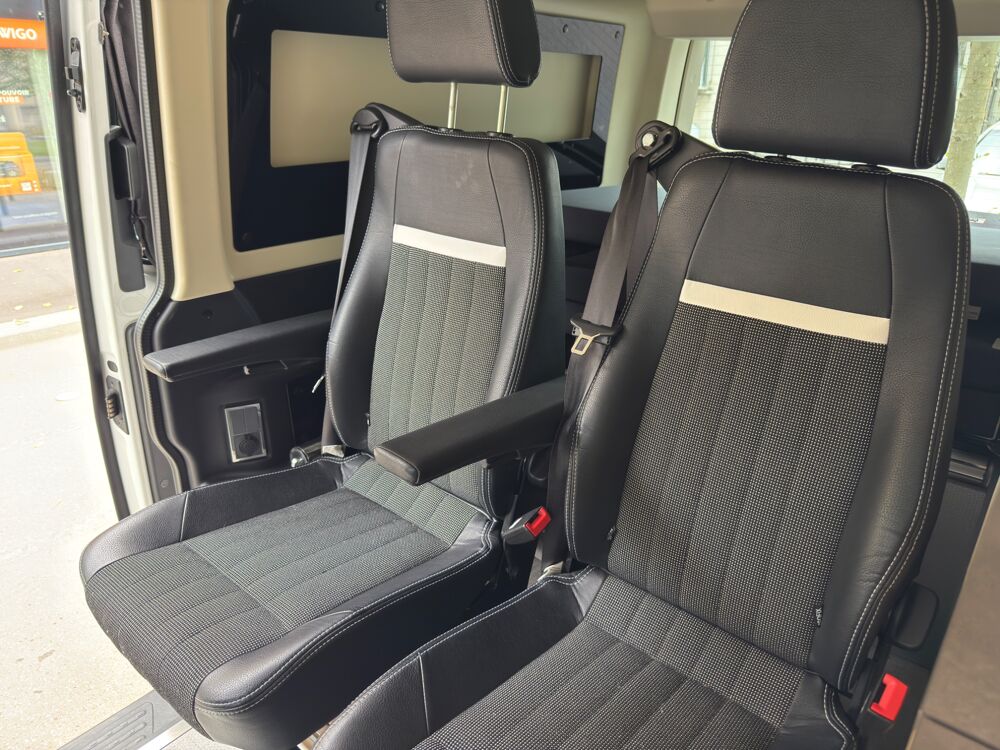 Transporter Combi T6 STYLEVAN 2.0 TDI 150 L1H1 AMENAGE BUSINESS LINE DSG BVA 2023 occasion 33100 Bordeaux