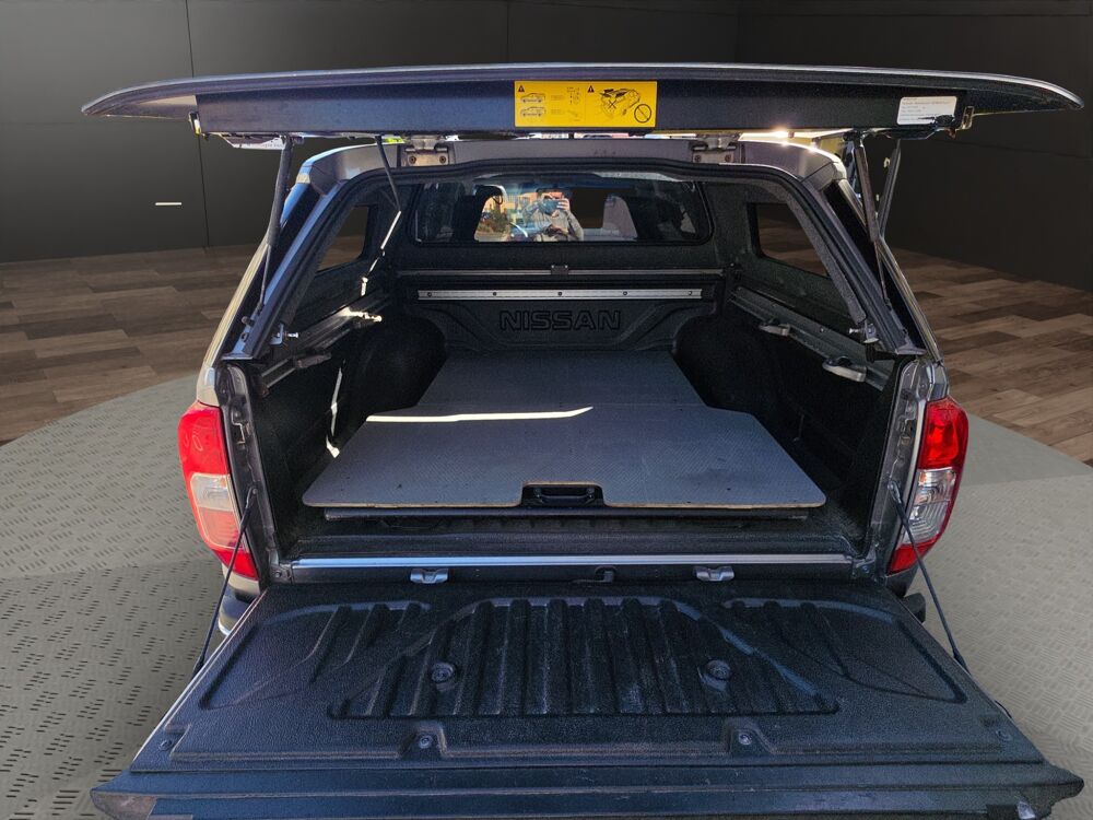 Navara DOUBLE CAB HARD TOP 2.3 DCI 190 TEKNA 4WD BVA - ENTRETIEN CO 2017 occasion 68000 Colmar