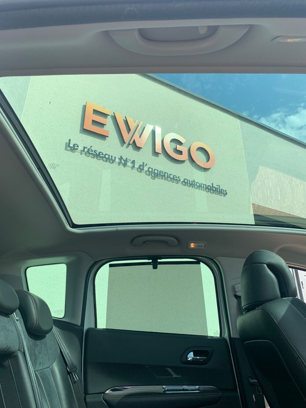 3008 GENERATION-I 1.6 HDI 120cv CROSSWAY / ATTELAGE / TOIT PANO / 2015 occasion 69420 Ampuis