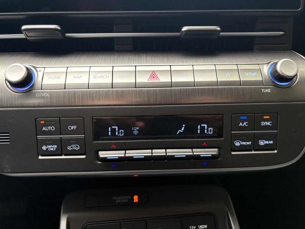 Kona ELECTRIC 64KWH - 204ch INTUITIVE / CAM&Eacute;RA - CARPLAY - SI&Eacute;GES 2023 occasion 76150 Saint-Jean-du-Cardonnay