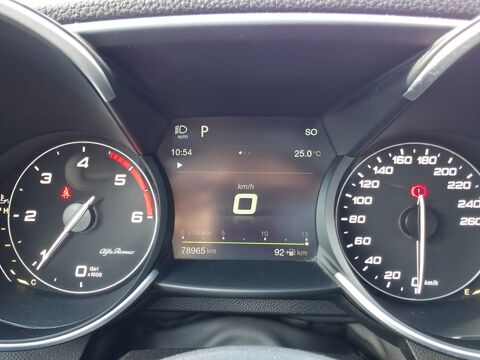 Giulia 2.2 JTDM 210ch VELOCE Q4 BVA8 2017 occasion 17100 Saintes