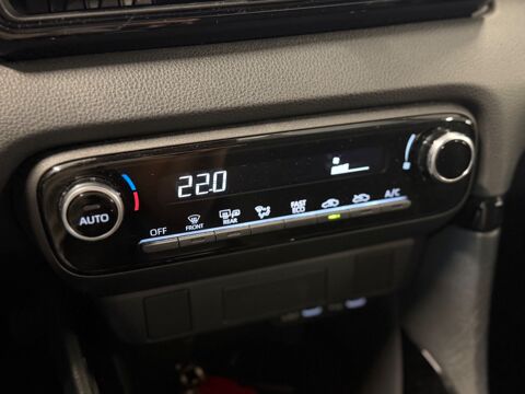 Yaris 1.5 VVTI 114 Ch 90 HYBRID FULL-HYBRID 0.8KWH DESIGN - CVT -G 2025 occasion 79000 Niort