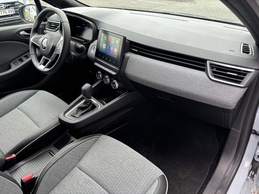 Clio 1.6 E-TECH 145 ch FULL-HYBRID TECHNO BVA 2023 occasion 64320 Idron