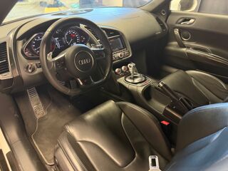 R8 COUPE 5.2 FSI 550 Ch V10 PLUS QUATTRO S-TRONIC BVA 2013 occasion 24750 Tr&eacute;lissac