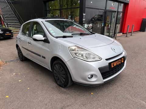 Clio 1.5 DCI 70Ch PRIVILEGE - TOIT OUVRANT - CLIMATISATION 2009 occasion 76150 Saint-Jean-du-Cardonnay