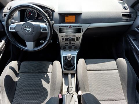 Astra H 2.0 T 200 ch COSMO 2007 occasion 64320 Idron