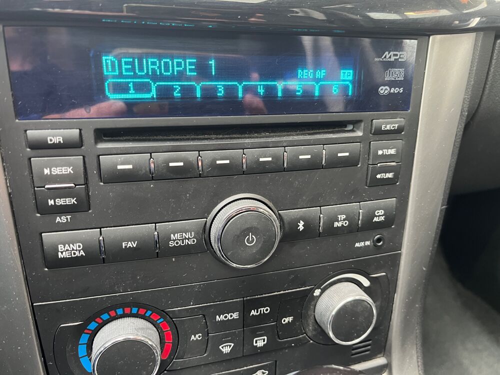 Captiva 2.2 VCDI 185ch LT PLUS 4x4 / 7 PLACES / TOIT OUVRANT / CAMER 2012 occasion 38420 Le Versoud