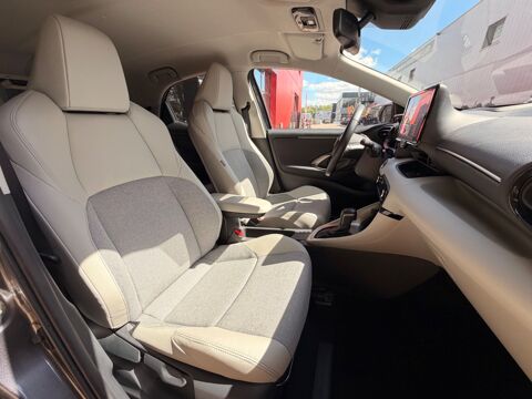 Yaris 1.5 VVTI 115Ch 90 FULL-HYBRID 0.8KWH ELEGANT E-CVT BVA - CAM 2022 occasion 76150 Saint-Jean-du-Cardonnay