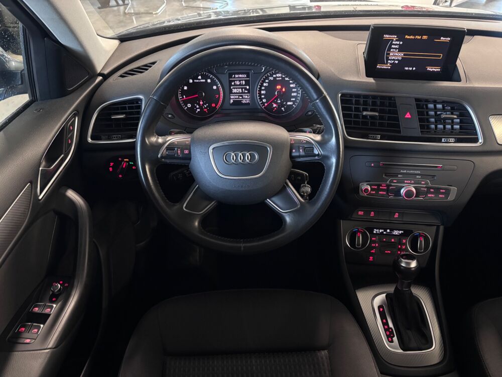 Q3 1.4 COD TFSI 150 Ch AMBIENTE S-TRONIC BVA 2016 occasion 79000 Niort