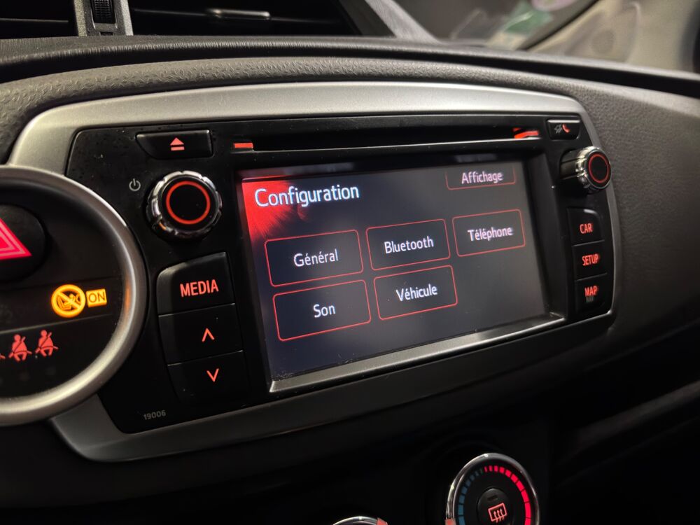 Yaris 1.3 VVTI 100ch DYNAMIC BVM REGULATEUR DE VITESSE/ CAMERA DE 2014 occasion 78125 Gazeran