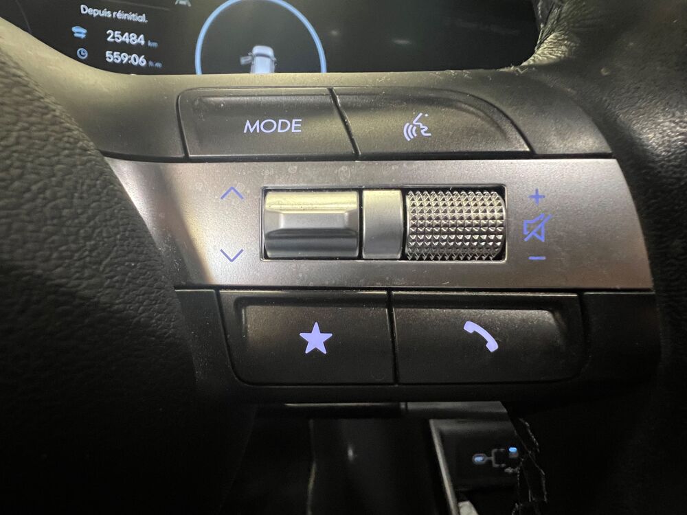 Kona 129ch CREATIVE ATTELAGE + CARPLAY + SIEGE CHAUFFANT + VOLANT 2024 occasion 26100 Romans-sur-Is&egrave;re
