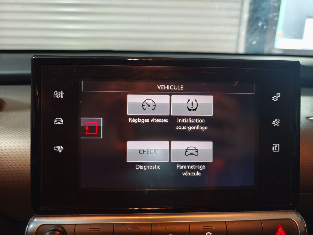 C4 cactus 1.2 VTI 80 FEEL FINE PREMIERE MAIN 2018 occasion 60740 Saint-Maximin