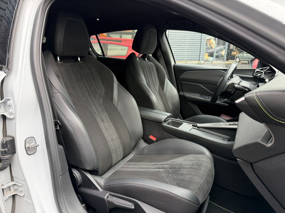 308 1.5 BLUEHDI 130ch GT LINE EAT BVA START-STOP / CARPLAY / CAM 2024 occasion 17100 Saintes