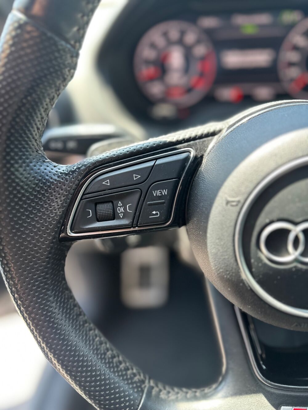 Q2 1.5 35 TFSI 150CH S-LINE EDITION S-TRONIC bva 2017 occasion 25000 Besan&ccedil;on