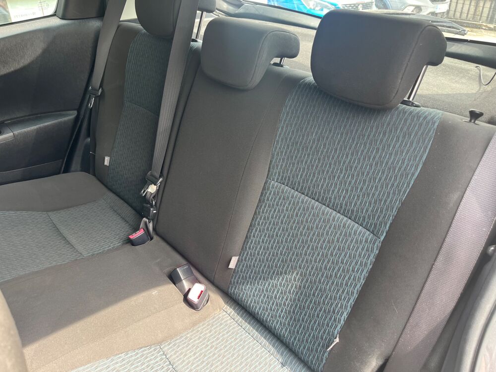 Yaris 1.4L D4D 90ch + CAMERA DE RECUL / GPS / CLIM 2012 occasion 38420 Le Versoud
