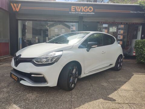 Renault Clio 1.6 200 RS EDC BVA 2015 occasion D&eacute;cines-Charpieu 69150