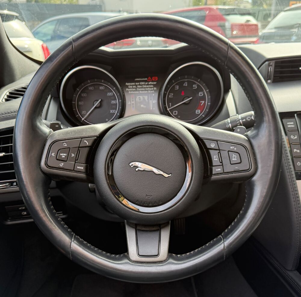 F-Type ROADSTER 3.0 340 CH BVA 2013 occasion 25000 Besan&ccedil;on