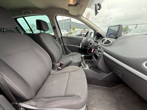 Clio 1.5 DCI 70CH AUTHENTIQUE - CLIMATISATION - CARPLAY 2010 occasion 27000 &Eacute;vreux