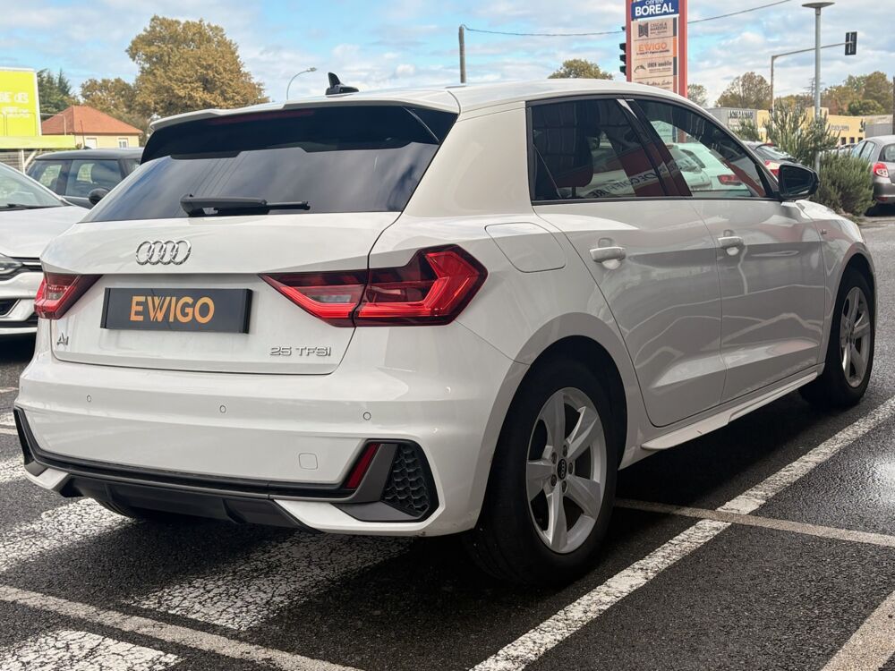 A1 SPORTBACK 1.0 25 TFSI 95 ch S-LINE S-TRONIC 7 2022 occasion 64320 Idron