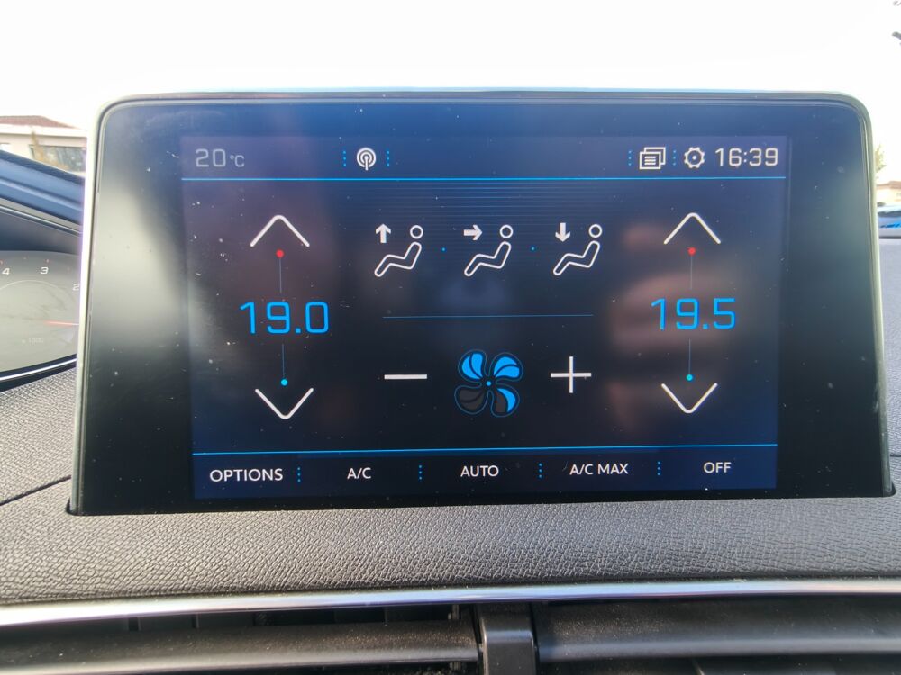 3008 GENERATION-II 1.5 BLUEHDi 130 CH ACTIVE EAT BVA / CARPLAY / 2020 occasion 40000 Mont-de-Marsan